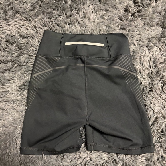 Adidas by Stella McCartney activewear workout black biker shorts size xs - Picture 6 of 13